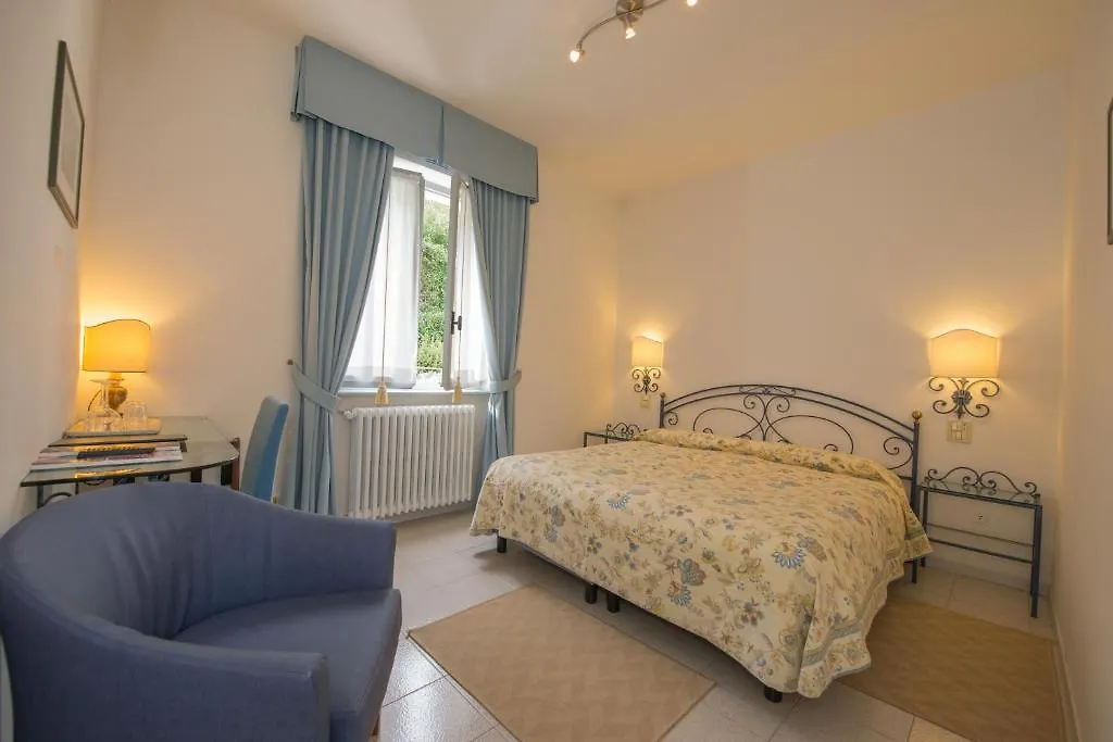 Miralago B&B And Apartments Bellagio 2*,